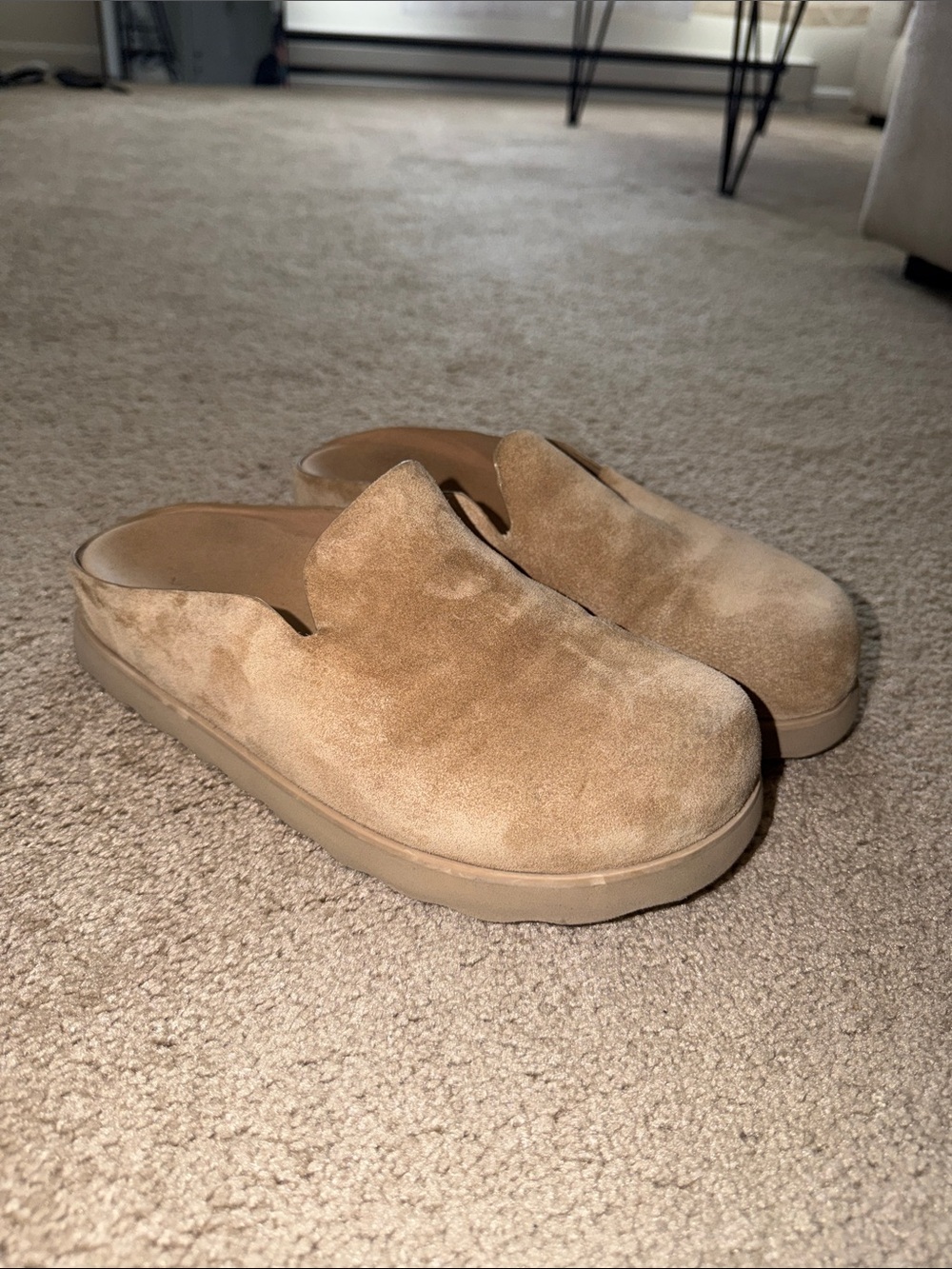 VINCE Carmel Clogs